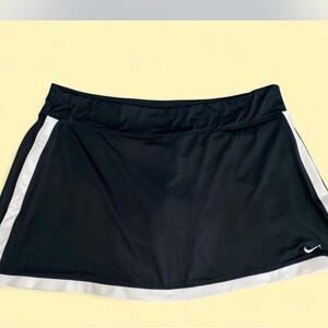 Nike Dri-FIT black Activewear skort